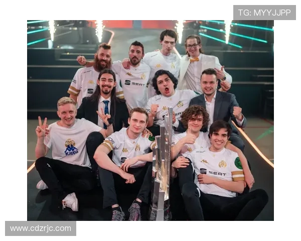 CSGO战术解析：深入探讨RNG战队的防守策略与应对技巧